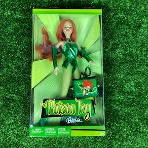 Barbie Poison Ivy Doll Redhead Green outfit Mattel 2004